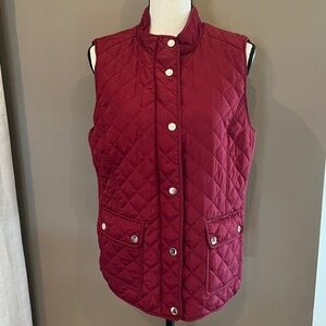 NWOT Jones New York Wine Petite Quilted Vest, Gold Accents, Size PL